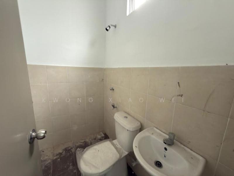 3-storey Terraced House for Sale in Gombak (Selangor) - Kwong Xiao Wei - Bathroom - PropertyGuru.com.my