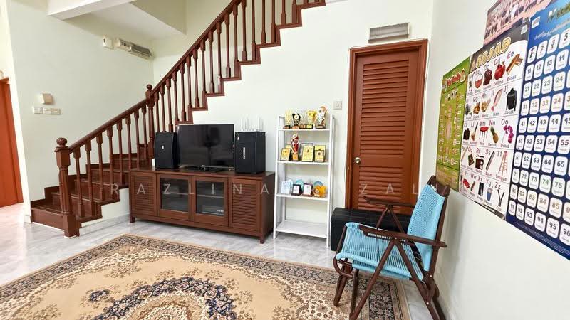 2-storey Terraced House for Sale in Taman Setiawangsa (Setiawangsa) - Razlina Razali - Living Room - PropertyGuru.com.my