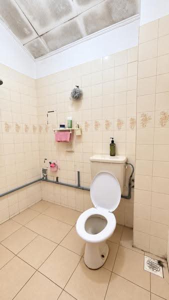 2-storey Terraced House for Sale in Taman Setiawangsa (Setiawangsa) - Razlina Razali - Bathroom - PropertyGuru.com.my