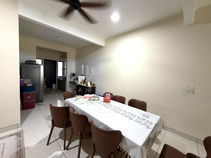 2-storey Terraced House for Sale in Taman Glenmarie (Johor Bahru) - Karl Lim - Dining Room - PropertyGuru.com.my