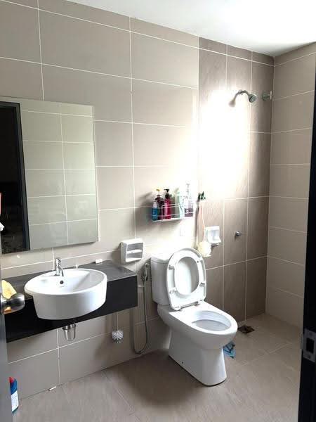2-storey Terraced House for Sale in Taman Glenmarie (Johor Bahru) - Karl Lim - Bathroom - PropertyGuru.com.my