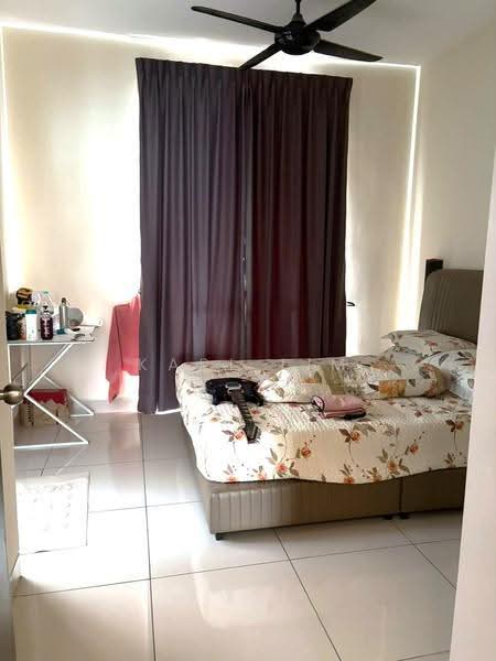 2-storey Terraced House for Sale in Taman Glenmarie (Johor Bahru) - Karl Lim - Bedroom - PropertyGuru.com.my