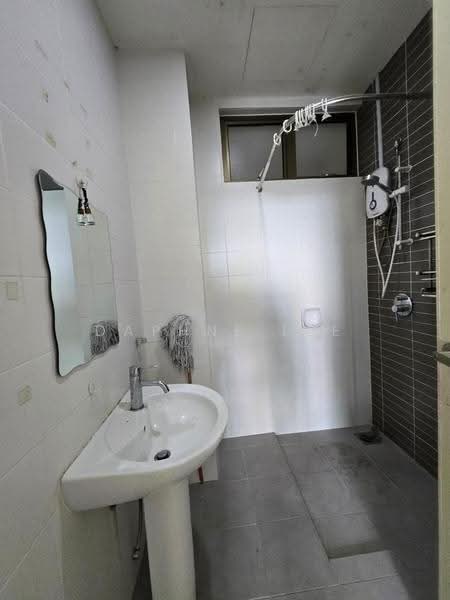 Service Residence for Sale at Palazio - Daphne Lee - Bathroom - PropertyGuru.com.my
