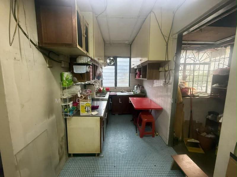 Rumah Flat untuk Dijual di Desa Petaling Flat - Michelle Tan - Kitchen - PropertyGuru.com.my