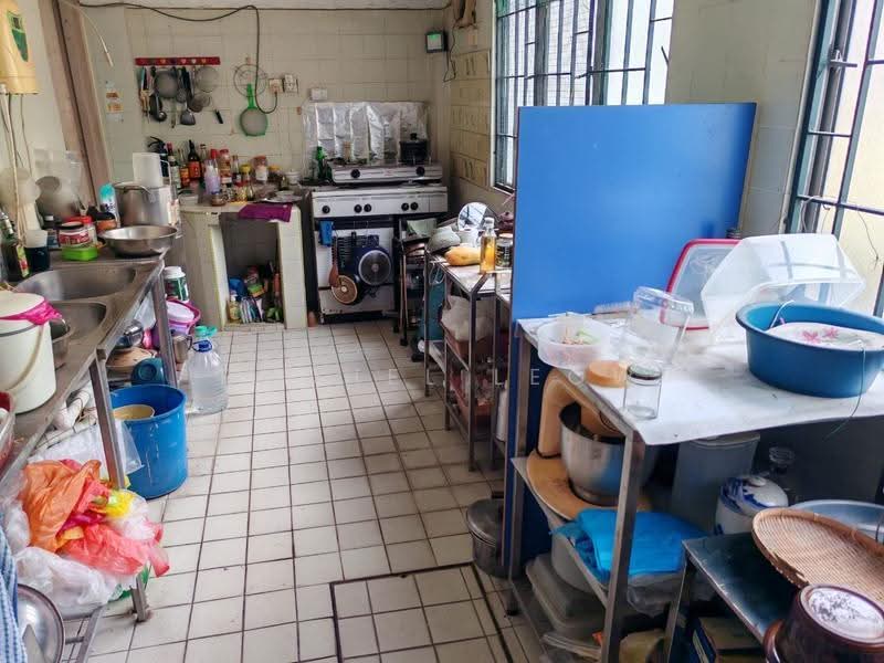 Rumah Teres 2-Tingkat untuk Dijual di Taman Sea (Petaling Jaya) - Rachel Leow - Kitchen - PropertyGuru.com.my