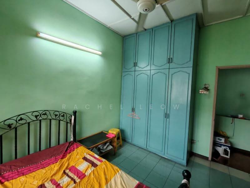 Rumah Teres 2-Tingkat untuk Dijual di Taman Sea (Petaling Jaya) - Rachel Leow - Bedroom - PropertyGuru.com.my