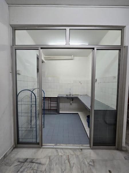 Pangsapuri untuk Dijual di Sri Anggerik 2 - Yi Jun - Kitchen - PropertyGuru.com.my