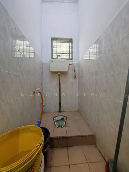 Rumah Teres 1-Tingkat untuk Dijual di Taman Seremban Jaya (Rantau) - Marcus Yeow - Bathroom - PropertyGuru.com.my