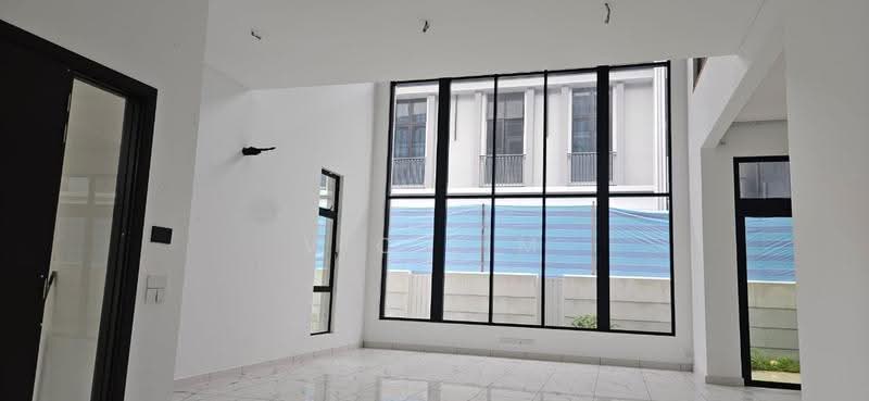Bungalow House for Sale in Setia Tropika (Johor Bahru) - Vic Lim - PropertyGuru.com.my
