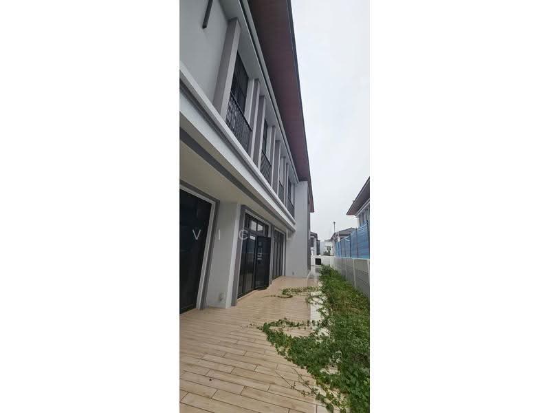 Bungalow House for Sale in Setia Tropika (Johor Bahru) - Vic Lim - PropertyGuru.com.my