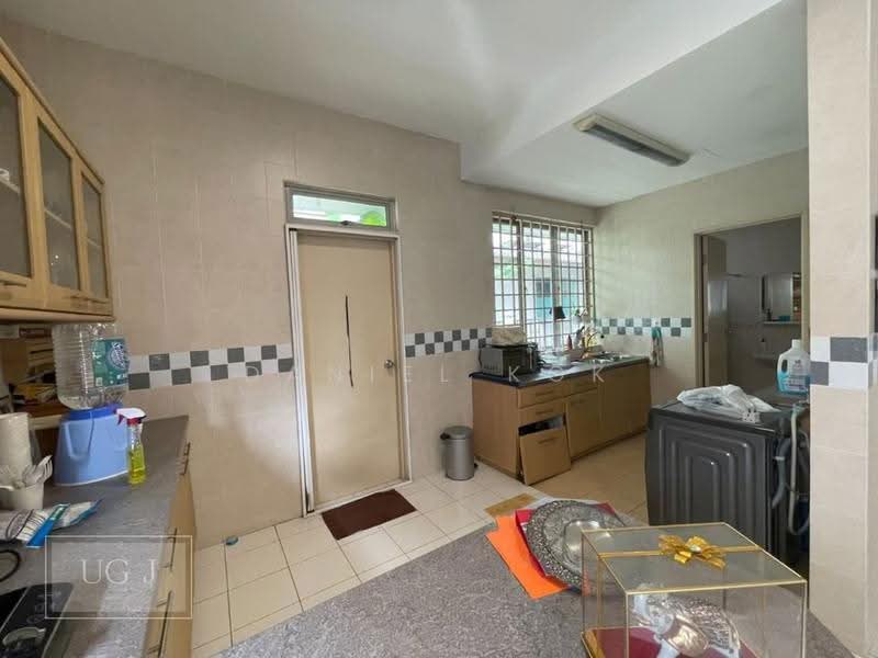Semi-Detached House for Sale in Ambang Botanic (Klang) - Daniel Kok - Kitchen - PropertyGuru.com.my