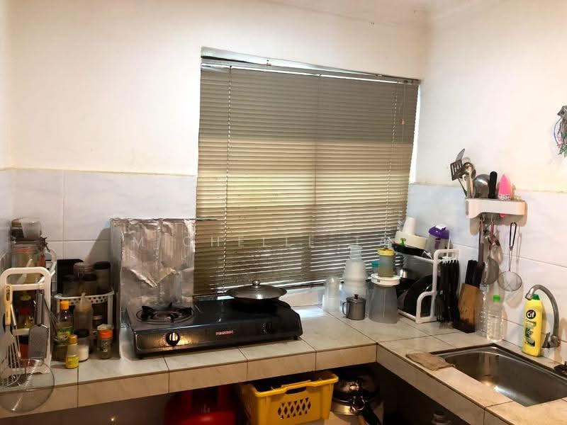 Apartment for Sale at Taman Gemilang Apartment - Michelle Tan - Kitchen - PropertyGuru.com.my