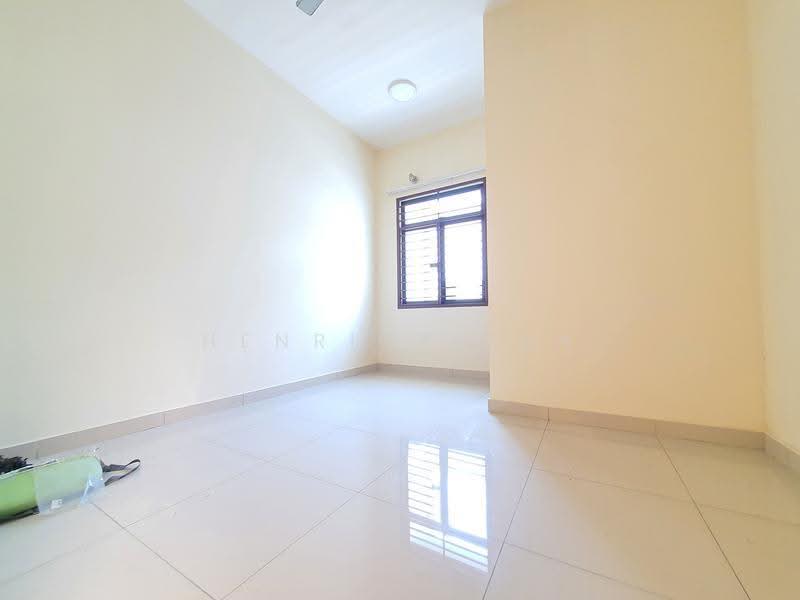2-storey Terraced House for Sale in Bandar Rimbayu (Telok Panglima Garang) - Henrick Tan - Interior - PropertyGuru.com.my