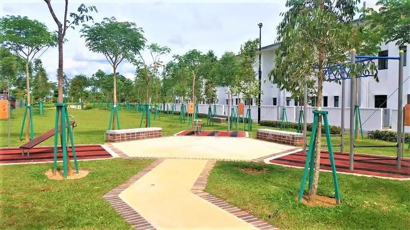 2-storey Terraced House for Sale in Bandar Rimbayu (Telok Panglima Garang) - Henrick Tan - Exterior - PropertyGuru.com.my