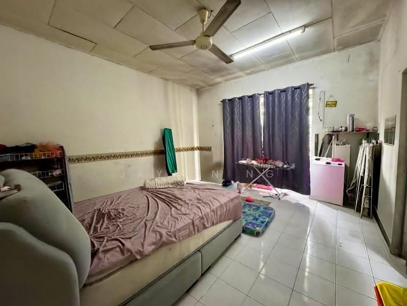 2-storey Terraced House for Sale in Taman Muhibbah (Kulai) - Jayden Ng - Bedroom - PropertyGuru.com.my