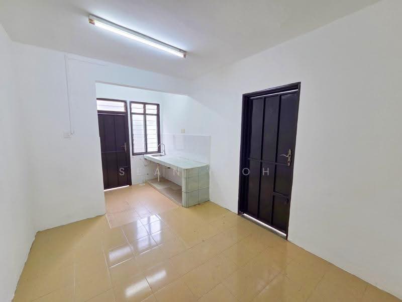 2-storey Terraced House for Sale in Taman Sri Pulai Perdana (Skudai) - Sean Yeoh - Kitchen - PropertyGuru.com.my