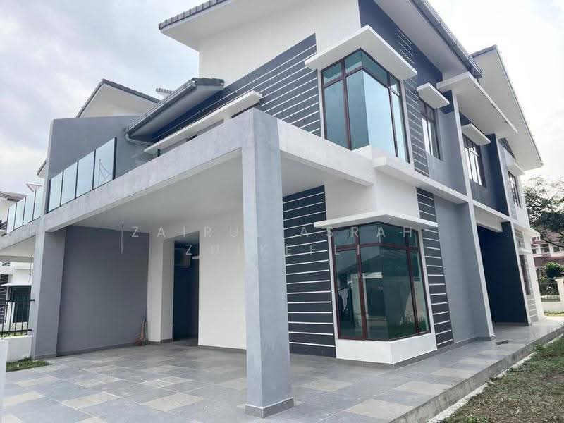 Semi-Detached House for Sale in Bandar Baru Bangi (Selangor) - Zairul Asrah Zulkefli - Exterior - PropertyGuru.com.my