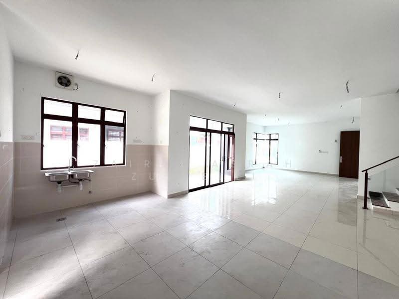 Semi-Detached House for Sale in Bandar Baru Bangi (Selangor) - Zairul Asrah Zulkefli - Kitchen - PropertyGuru.com.my