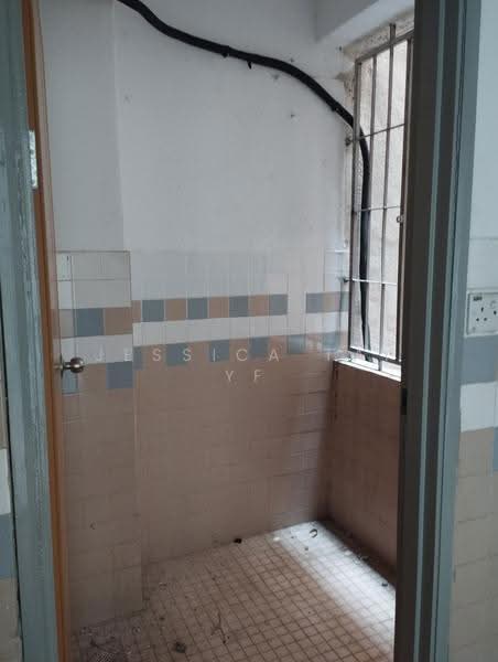 Condominium for Rent at Menara Bakti - Jessica Tai YF - Yard area - PropertyGuru.com.my