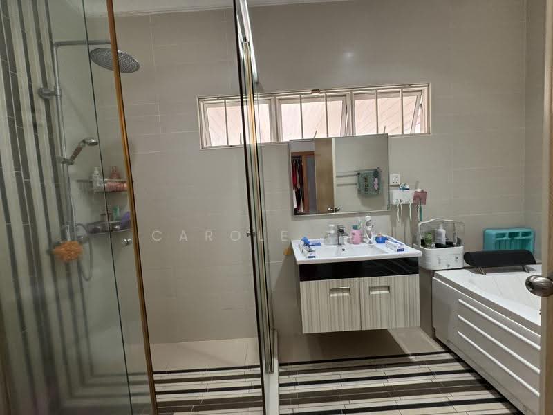 Semi-Detached House for Sale in Bandar Baru Sri Petaling (Sri Petaling) - Carole Teh - Bathroom - PropertyGuru.com.my