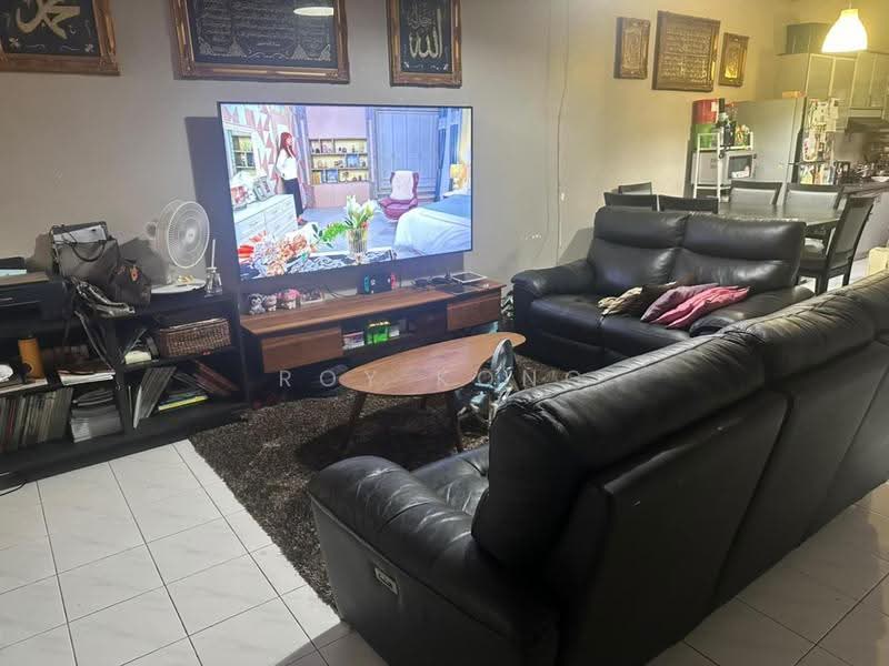 2-storey Terraced House for Sale in Taman Putra Prima (Puchong) - Roy Kong - Living Room - PropertyGuru.com.my