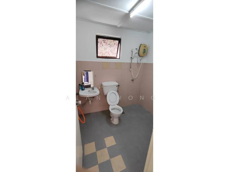 Kondominium untuk Dijual di Evergreen Park Acorn & Hazel - Alan Wong - Bathroom - PropertyGuru.com.my
