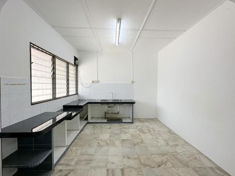 1-storey Terraced House for Sale in Sungai Petani (Kedah) - Henry Ng - Kitchen - PropertyGuru.com.my