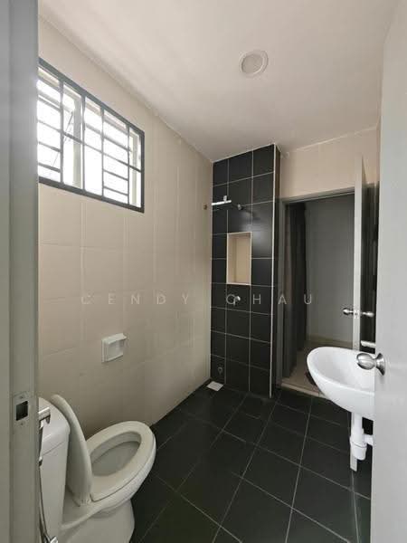 Rumah Teres 2-Tingkat untuk Disewa di Taman Seri Austin (Tebrau) - Cendy Chau - Bathroom - PropertyGuru.com.my