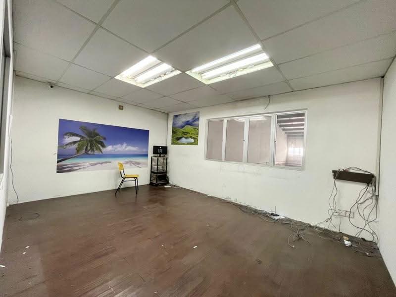 Factory for Rent in Sungai Buloh (Selangor) - Kelly Kok - Interior - PropertyGuru.com.my