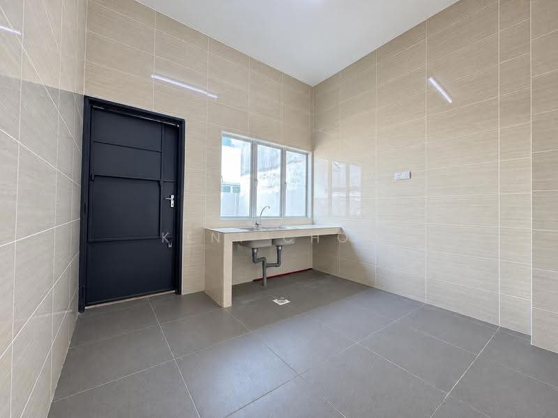 Rumah Berkembar untuk Dijual di Taman Klebang Perdana (Chemor) - Kent Chow - Kitchen - PropertyGuru.com.my