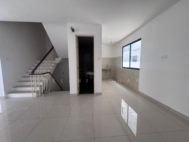 3.5-storey Terraced House for Sale in Damansara Perdana (Selangor) - Melanie Chan - Interior - PropertyGuru.com.my