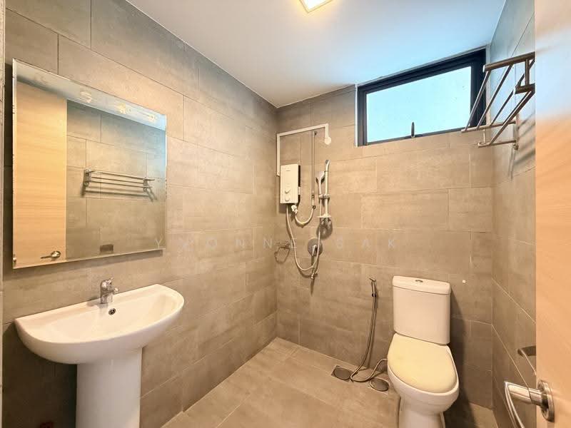 Condominium for Sale at The Light Residences - Yvonne Sak - Bathroom - PropertyGuru.com.my
