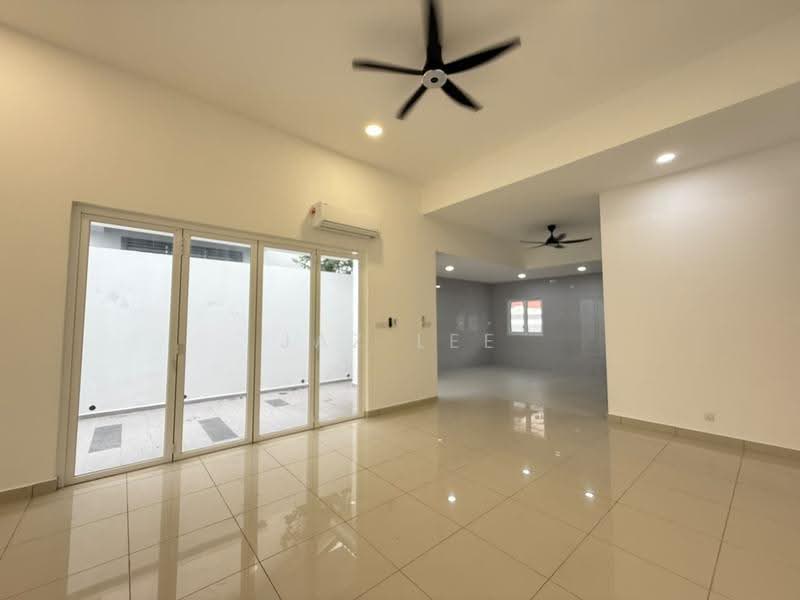 Semi-Detached House for Sale in Taman Ungku Tun Aminah (Skudai) - Jaz Lee - PropertyGuru.com.my