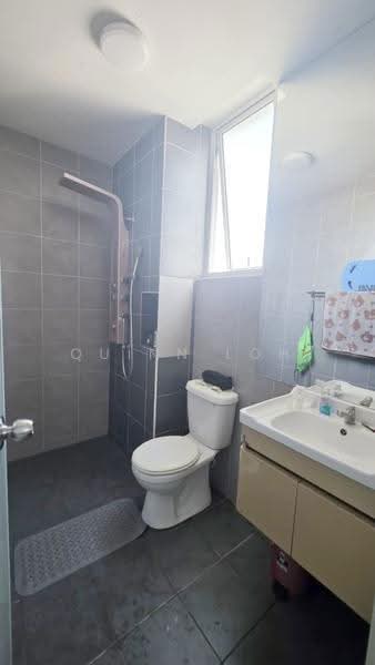 Condominium for Sale at Spectrum Residence (Alam Permai) - Quinn Loh - Bathroom - PropertyGuru.com.my