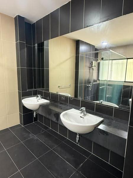 Banglo Pautan untuk Disewa di Kajang (Selangor) - CL Ngan - Bathroom - PropertyGuru.com.my