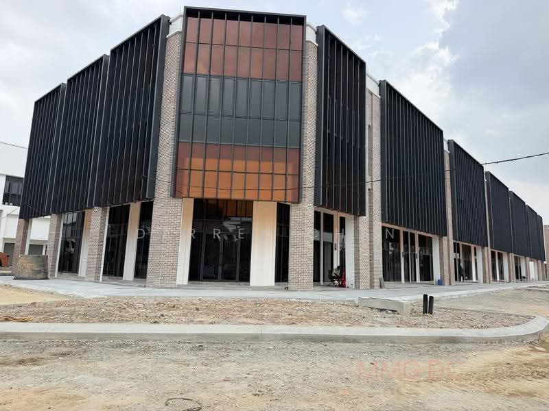 Shop for Sale in Setia Alam (Selangor) - Darren Chen - PropertyGuru.com.my