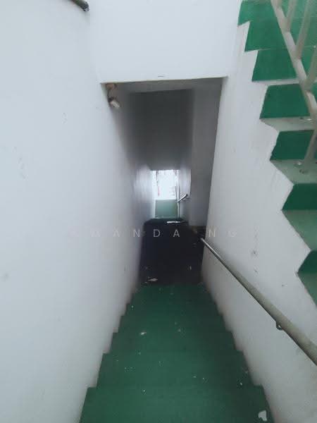 Kedai / Pejabat untuk Dijual di Pusat Bandar Rawang (Rawang) - Amanda Ng - Corridor - PropertyGuru.com.my
