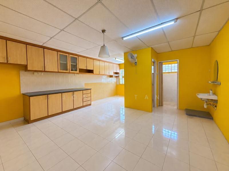 Shop / Office for Sale in Pulau Tikus (Penang) - Jorden Tan - Kitchen - PropertyGuru.com.my