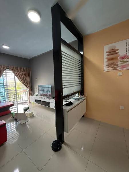 Pangsapuri untuk Dijual di Sky Garden Residences - Ck Nyau - Living Room - PropertyGuru.com.my