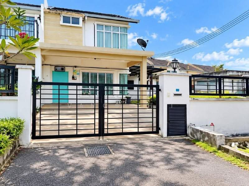 2-storey Terraced House for Sale in Semenyih (Selangor) - Vancs Chai - Exterior - PropertyGuru.com.my