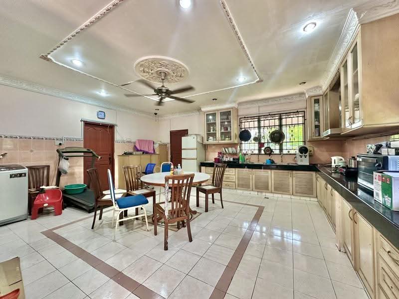 2.5-storey Terraced House for Sale in Taman Kingfisher (Kota Kinabalu) - Fiona Lai - Kitchen - PropertyGuru.com.my