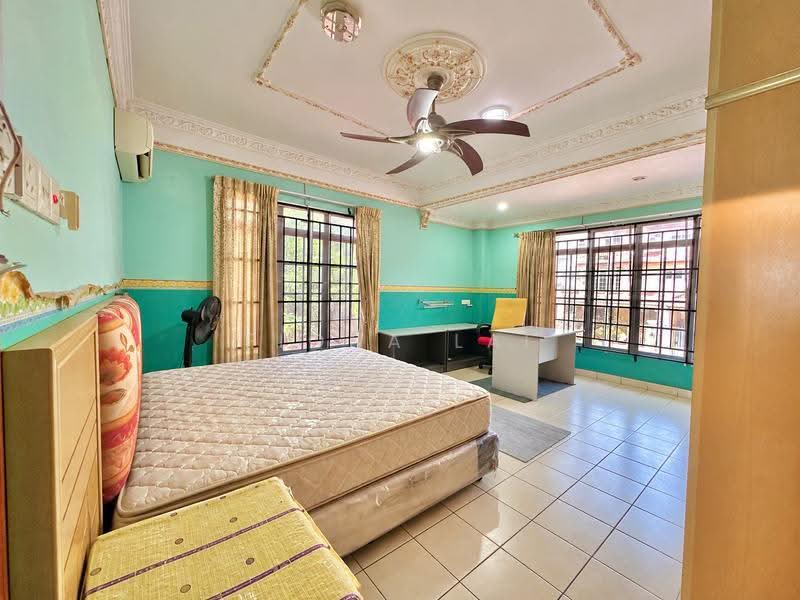 2.5-storey Terraced House for Sale in Taman Kingfisher (Kota Kinabalu) - Fiona Lai - Bedroom - PropertyGuru.com.my
