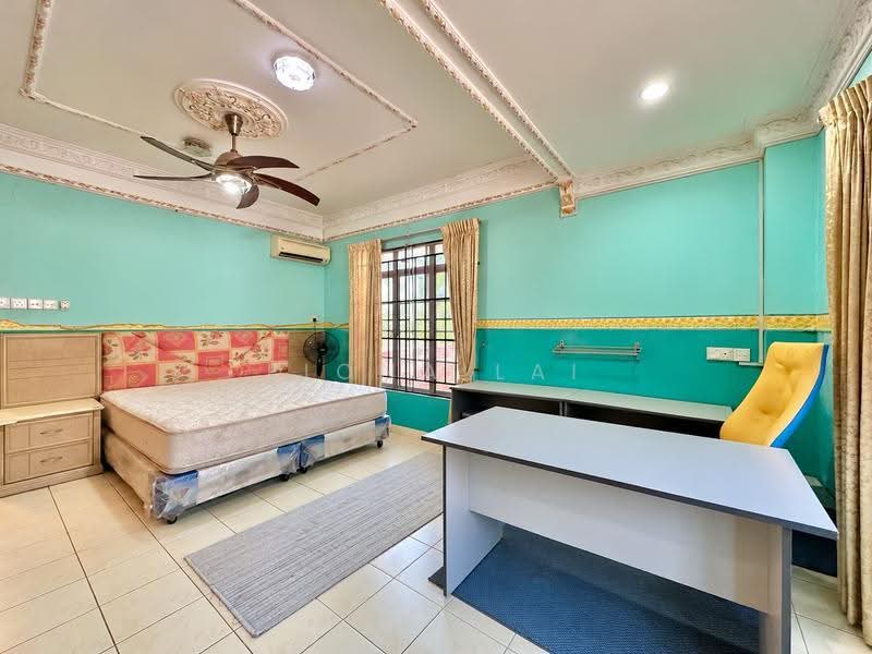 2.5-storey Terraced House for Sale in Taman Kingfisher (Kota Kinabalu) - Fiona Lai - Bedroom - PropertyGuru.com.my