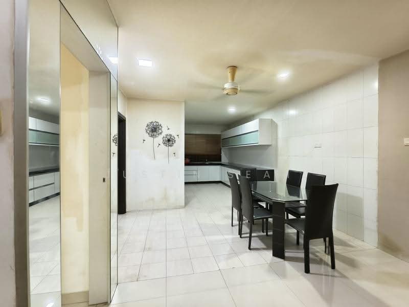 2.5-storey Terraced House for Sale in Puchong (Selangor) - Justin Seah - Dining Room - PropertyGuru.com.my