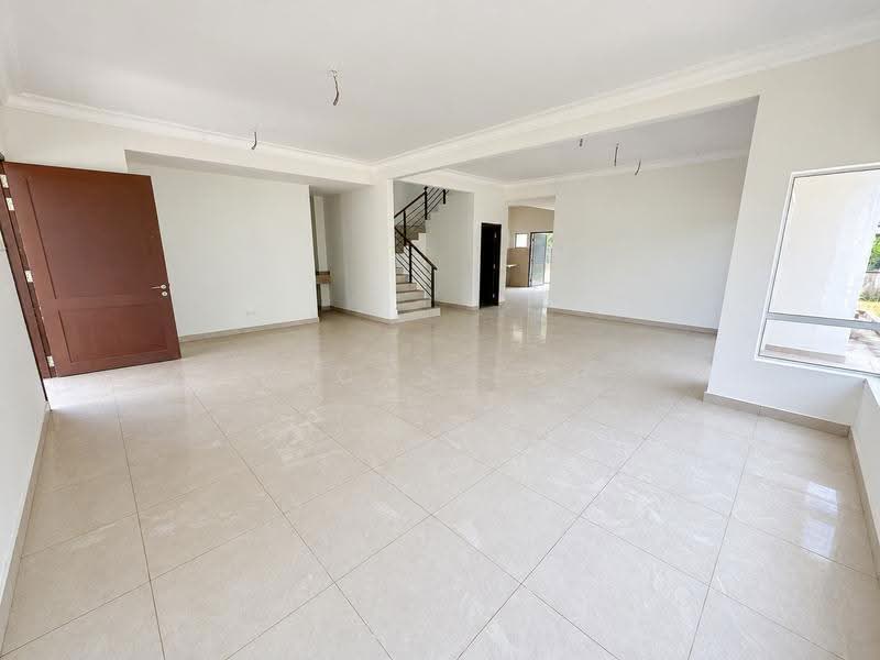 Semi-Detached House for Sale in Bandar Seri Coalfields (Sungai Buloh) - Lucas Loh - Living Room - PropertyGuru.com.my