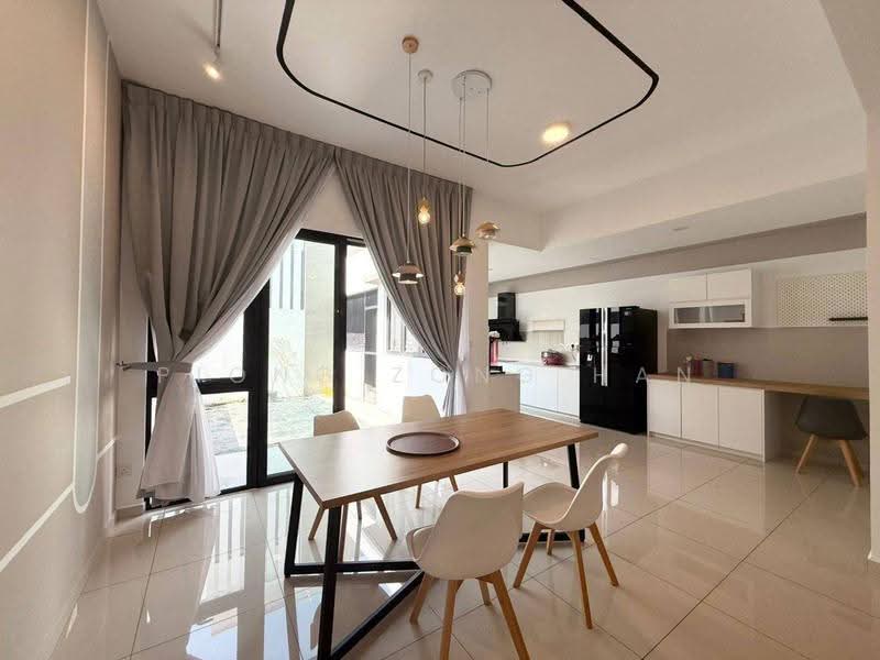 Cluster House for Rent in Sunway City Iskandar Puteri (Iskandar Puteri (Nusajaya)) - Piong Zong Han - Dining Room - PropertyGuru.com.my