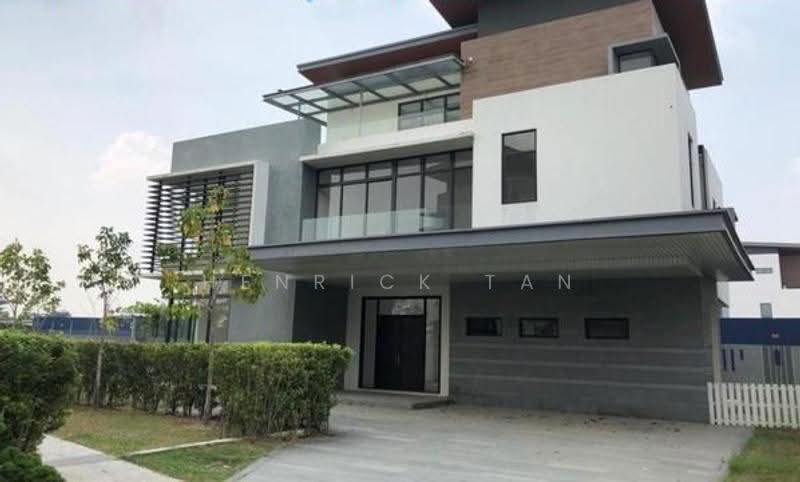 Bungalow House for Sale in Kota Kemuning (Shah Alam) - Henrick Tan - Exterior - PropertyGuru.com.my