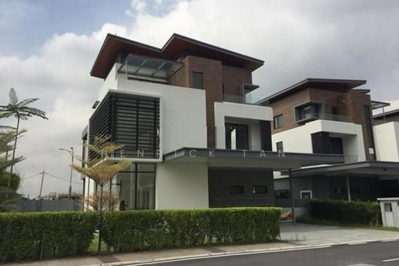 Bungalow House for Sale in Kota Kemuning (Shah Alam) - Henrick Tan - Exterior - PropertyGuru.com.my