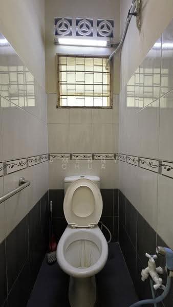 Rumah Teres 1-Tingkat untuk Disewa di Port Klang (Pelabuhan Klang) (Selangor) - Amenny Chua - Bathroom - PropertyGuru.com.my