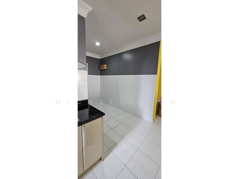 Kondominium untuk Dijual di The Tamarind - Michelle Yun - Kitchen - PropertyGuru.com.my